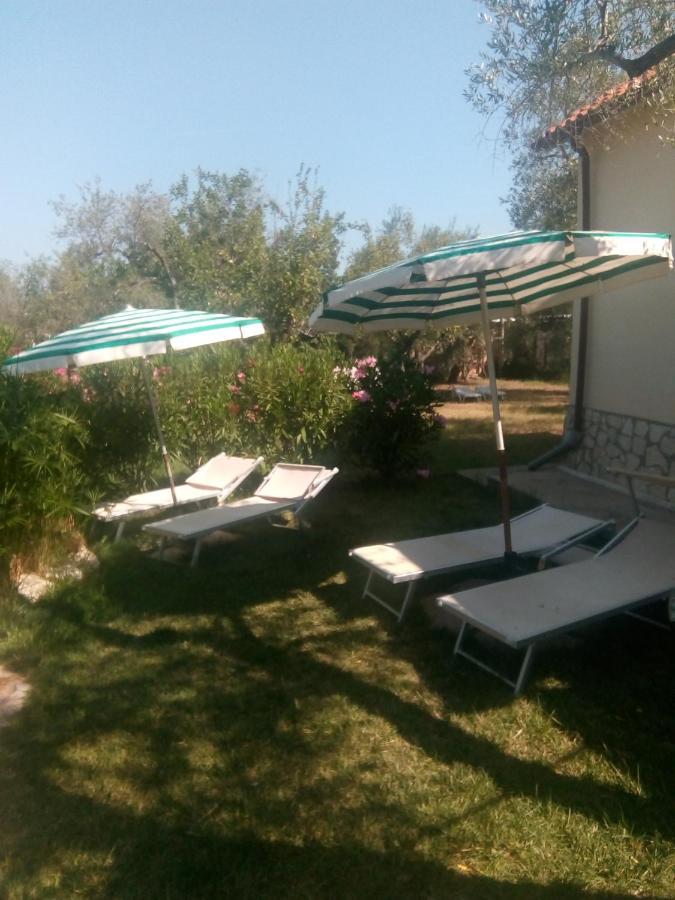 Villa Oleandro Ciccino Vieste Buitenkant foto